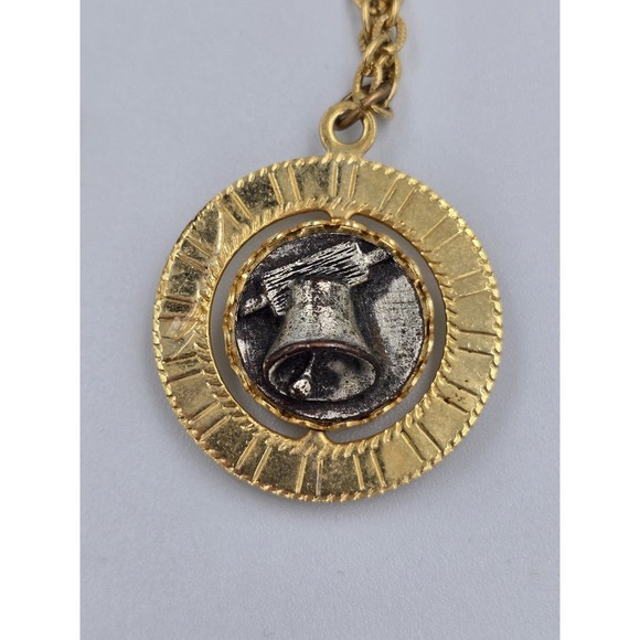 Vintage Bicentennial 1776 Spinner Liberty Bell Pendant Necklace Gold Tone - Picture 7 of 14